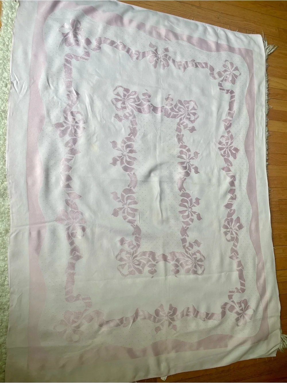 Vintage Pink Bow Damask Rectangle Tablecloth 44x60 Great Condition